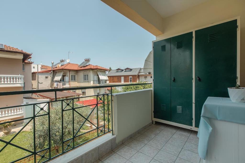 Tommy'S Family Apartment Катеріні Екстер'єр фото
